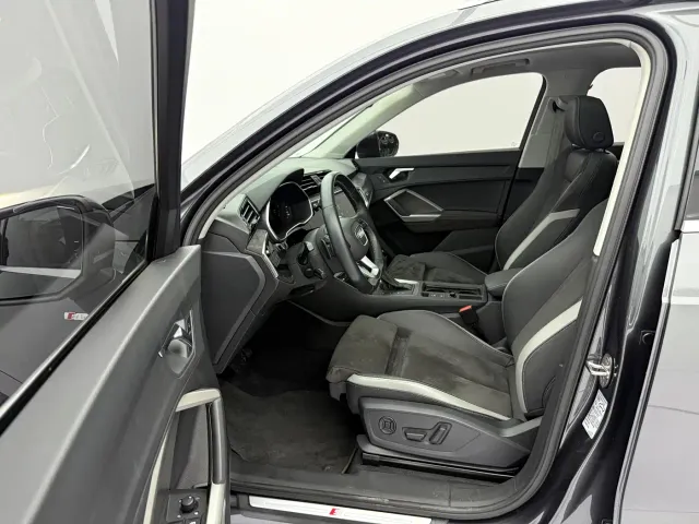 Audi Q3 — Фото автомобиля 23