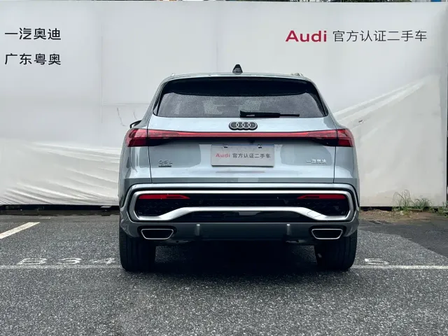 Audi Q5L — Фото автомобиля 5