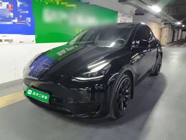 Фотография автомобиля — Tesla Model Y