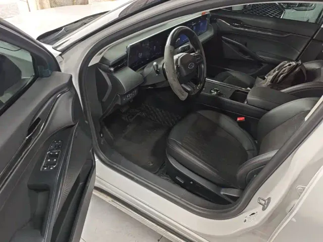 Ford Mondeo — Фото автомобиля 15