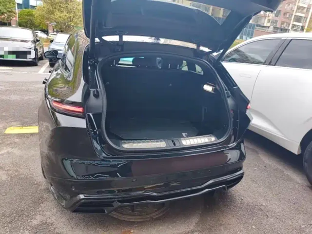 Nio ET5 Touring — Фото автомобиля 18