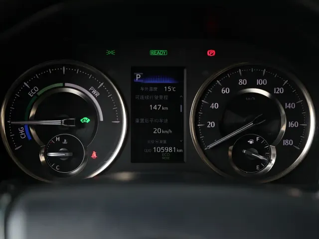 Toyota Vellfire — Фото автомобиля 10