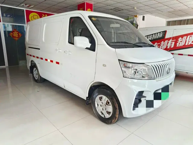 Changan Ruixing EM60 — Фото автомобиля 4