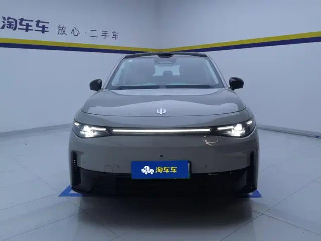 Leapmotor C10 — Фото автомобиля 2