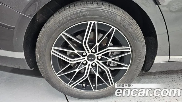 Genesis G90 Бензин 3.5 турбо AWD — Фото автомобиля 5