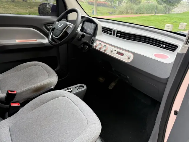Wuling Hongguang Mini EV — Фото автомобиля 6