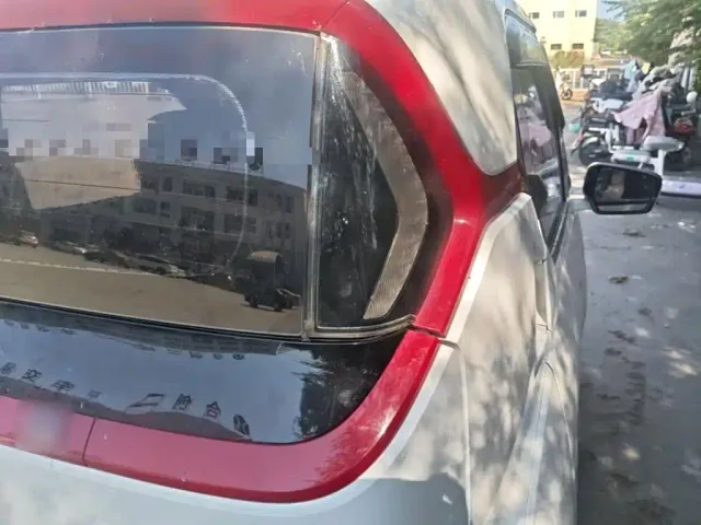 Wuling NanoEV — Фото автомобиля 7