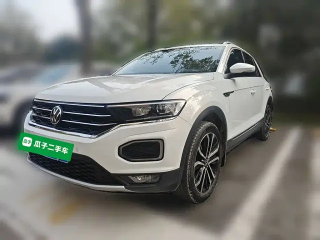 Фотография автомобиля — Volkswagen T-Roc