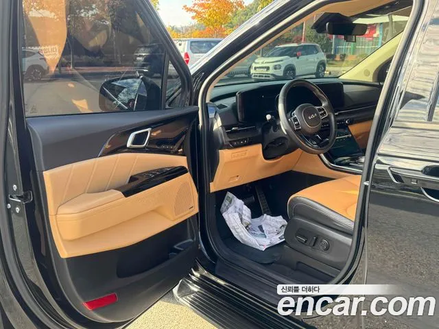 Kia Carnival 4th Gen — Фото автомобиля 5