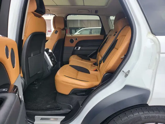 Land Rover Range Rover Sport — Фото автомобиля 4