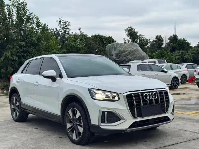 Audi Q2L — Фото автомобиля 3