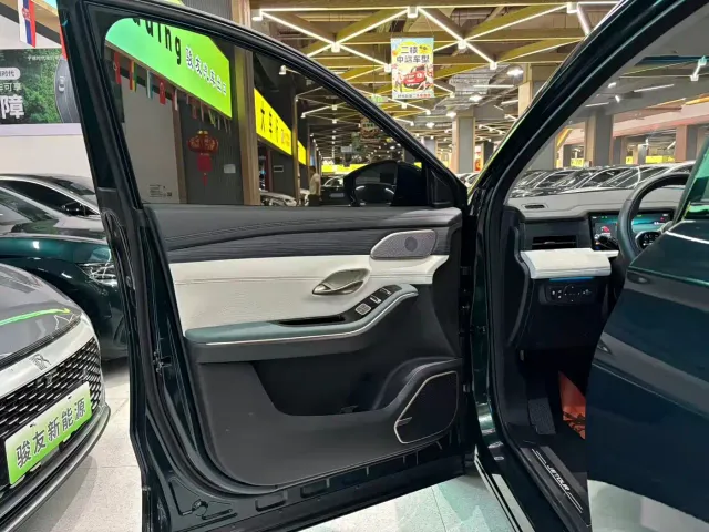 Jetour Shanhai L9 — Фото автомобиля 11