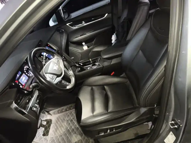 Cadillac XT5 — Фото автомобиля 14