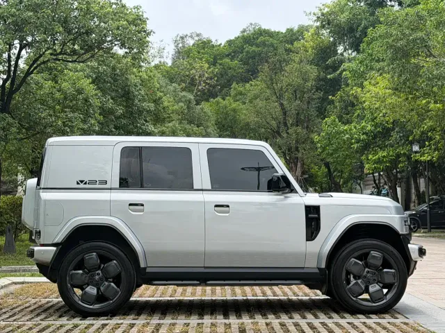 iCAR V23 — Фото автомобиля 4