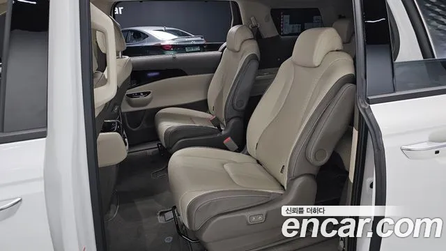 Kia Canival Carnival 4 поколение Бензин 9 мест Signature — Фото автомобиля 12