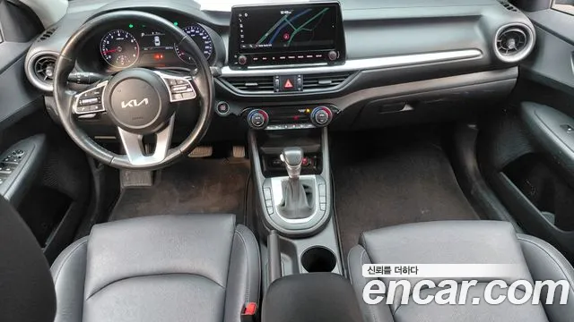 Kia K3 Generation 2 — Фото автомобиля 10