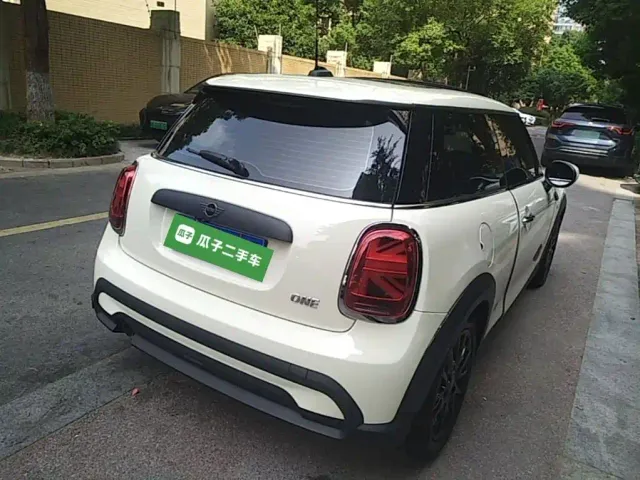 MINI Hatch — Фото автомобиля 6