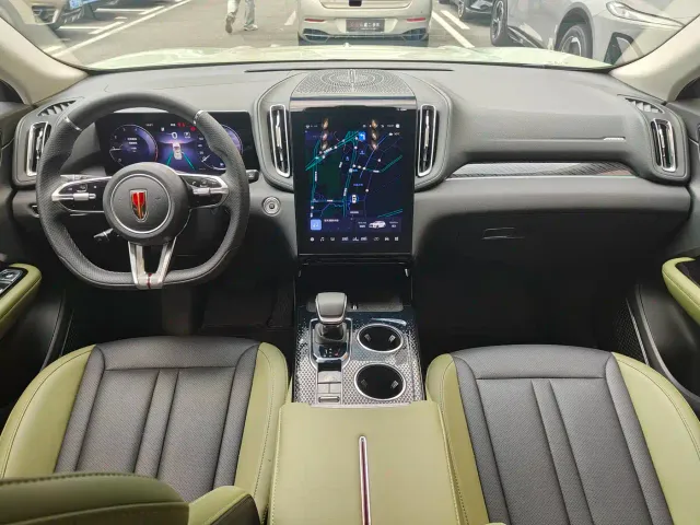 Hongqi HS3 — Фото автомобиля 17