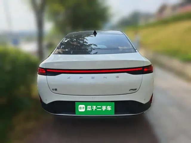 Xpeng P5 — Фото автомобиля 5