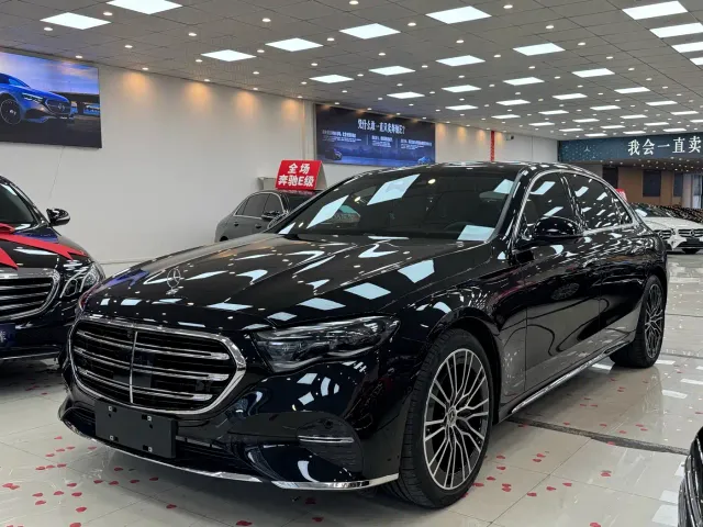 Mercedes-Benz E-Class — Фото автомобиля 2