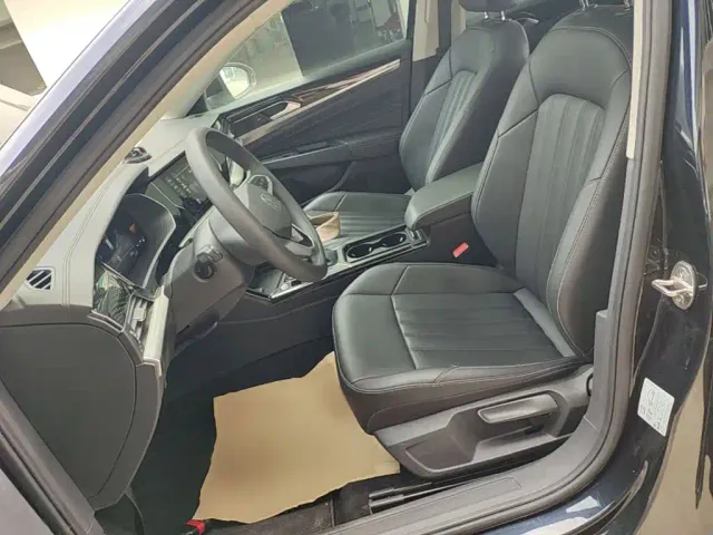 Volkswagen Passat — Фото автомобиля 14