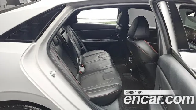 Hyundai AVANTE Новый Avante (CN7) — Фото автомобиля 11