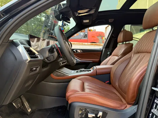 BMW X7 — Фото автомобиля 9