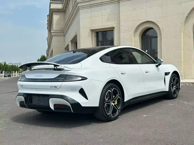 Xiaomi SU7 — Фото автомобиля 9