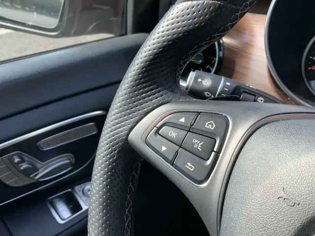 Mercedes-Benz V-Class — Фото автомобиля 24