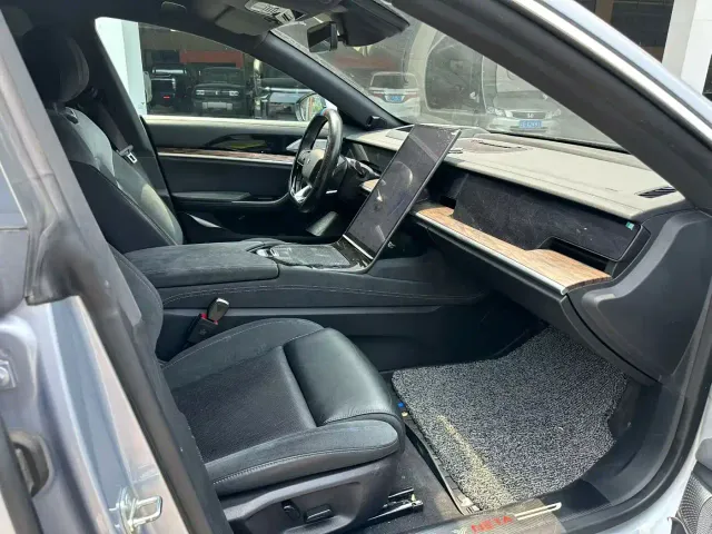 Nezha Auto Nezha S 2022 Model Pure Electric 715km RWD Grand Edition — Фото автомобиля 13