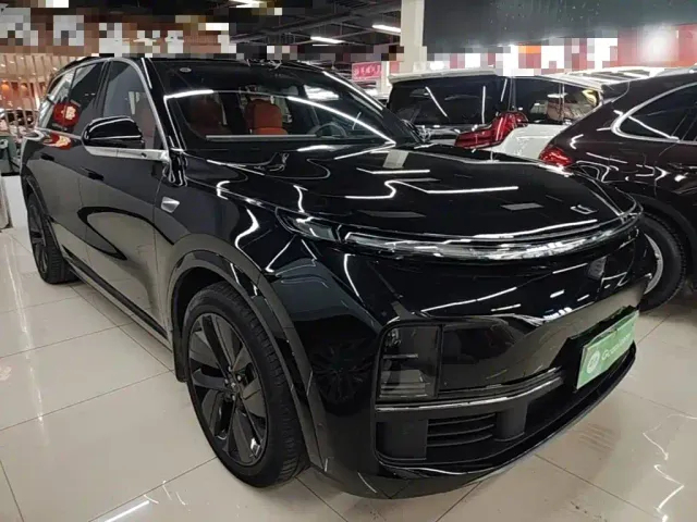 Li Auto L9 — Фото автомобиля 3