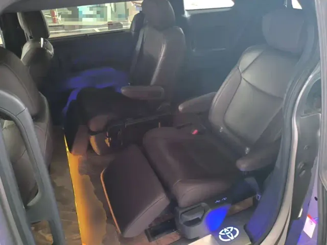 Toyota Granvia — Фото автомобиля 16