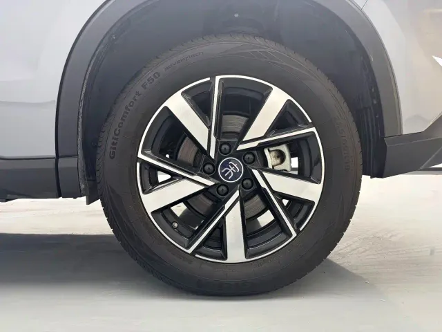 BYD Song Pro — Фото автомобиля 9