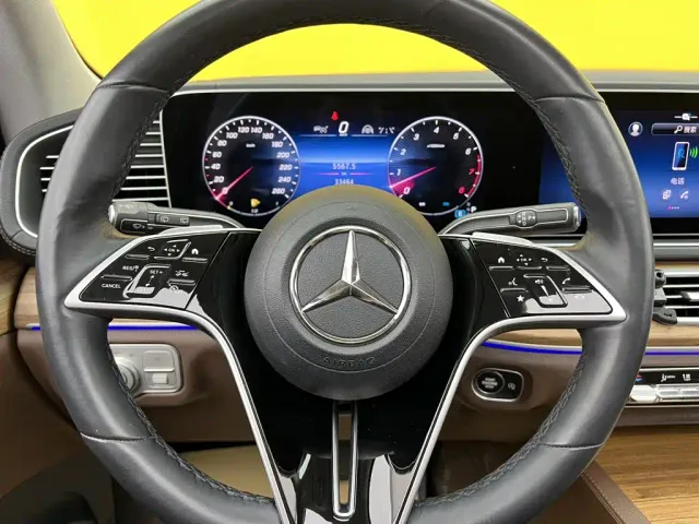 Mercedes-Benz GLE-Class — Фото автомобиля 14