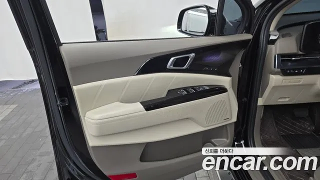Kia Canival Carnival 4 поколение Дизель 9 мест Hi-Limousine — Фото автомобиля 18