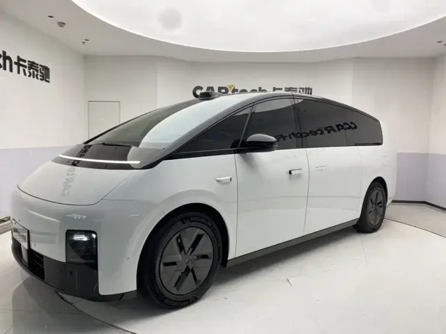 Фотография автомобиля — Li Auto MEGA