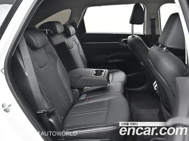 Kia Sorento Новый Sorento 4 поколение Бензин 2.5T 2WD — Фото автомобиля 12