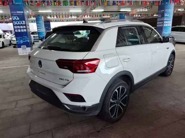 Volkswagen T-Roc — Фото автомобиля 5