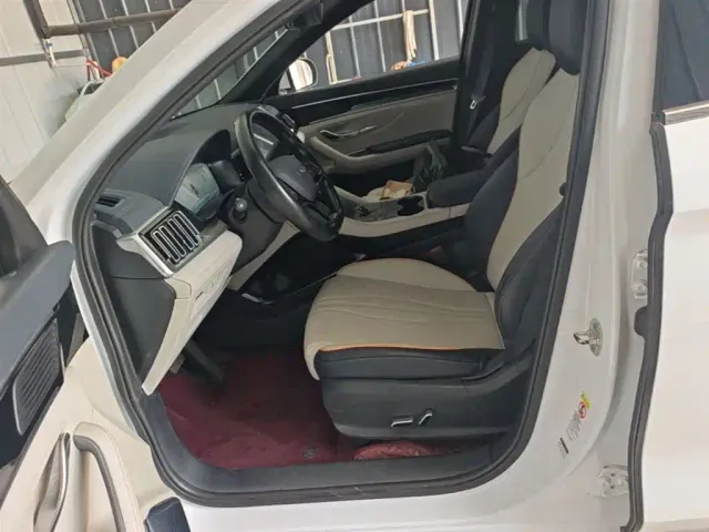 BYD Song PLUS — Фото автомобиля 14