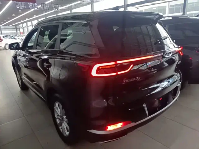 Chery Tiggo 7 — Фото автомобиля 4