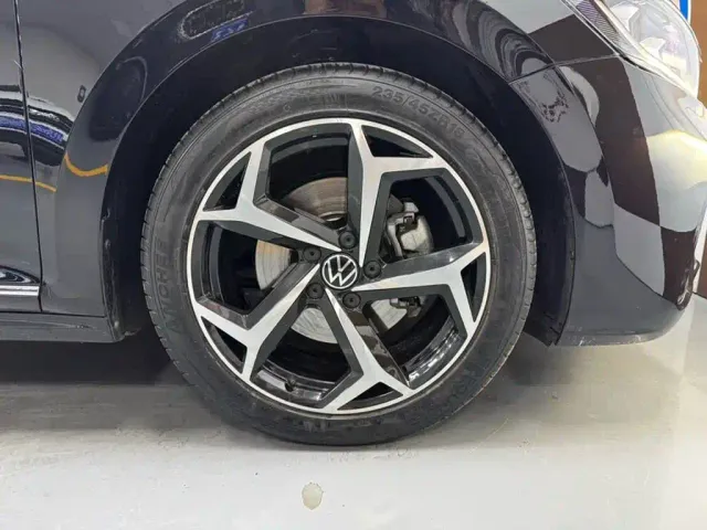 Volkswagen Passat — Фото автомобиля 19