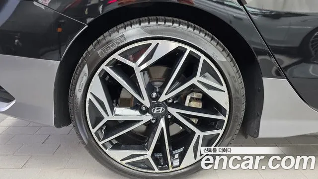 Hyundai Ioniq 6 — Фото автомобиля 5