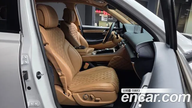 Genesis GV80 — Фото автомобиля 17