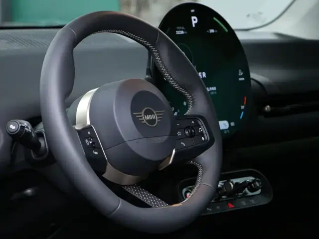 MINI Cooper — Фото автомобиля 14