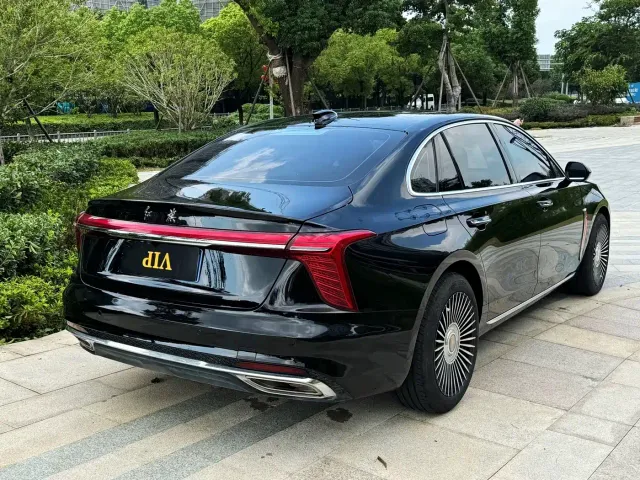 Hongqi H5 — Фото автомобиля 7