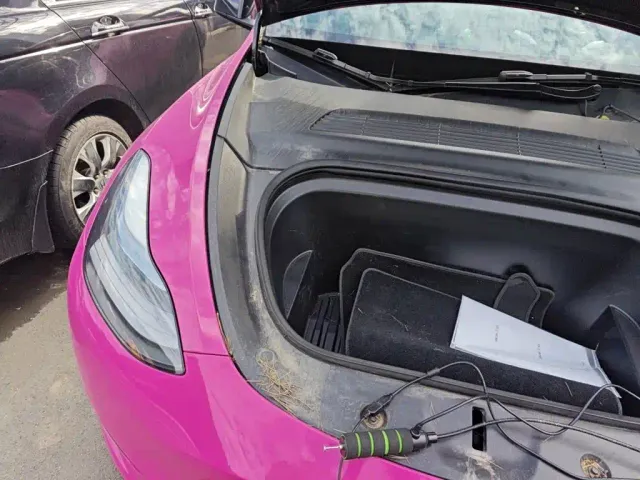 Tesla Model Y — Фото автомобиля 19