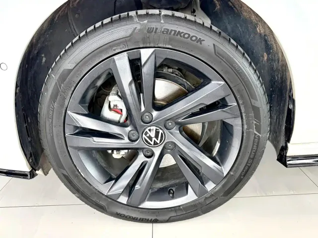 Volkswagen Golf — Фото автомобиля 14