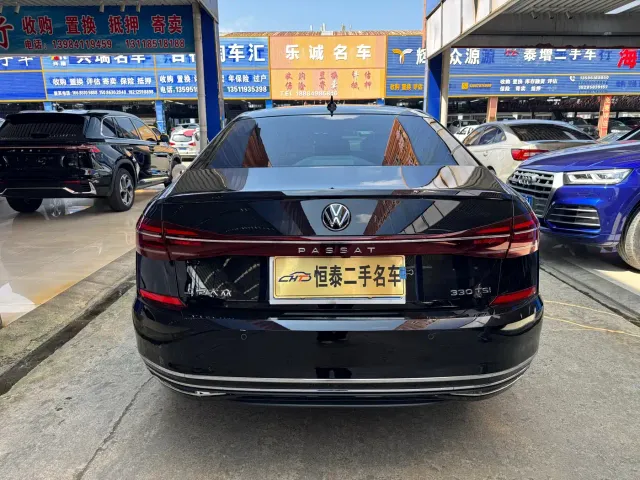 Volkswagen Passat — Фото автомобиля 7