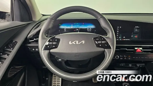Kia Niro The All New Niro Signature — Фото автомобиля 13