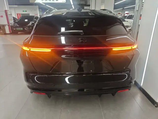 Nio ET5 Touring — Фото автомобиля 5